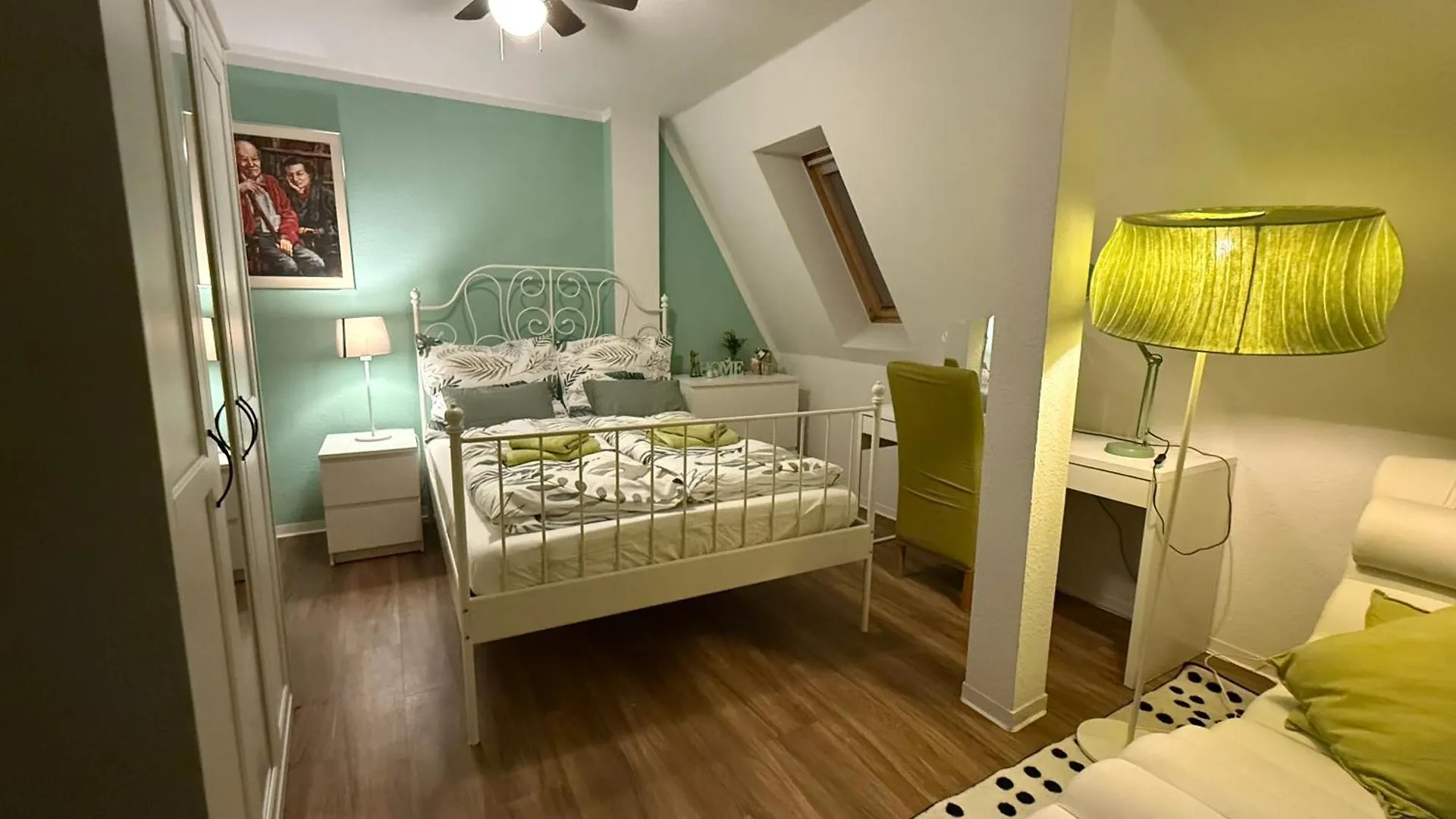 City View Apartment - Breakfast - Netflix - Free Shuttle Dresden